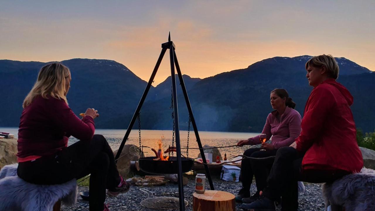 Mikrohyttene I Akrafjorden Etnesjoen Dış mekan fotoğraf