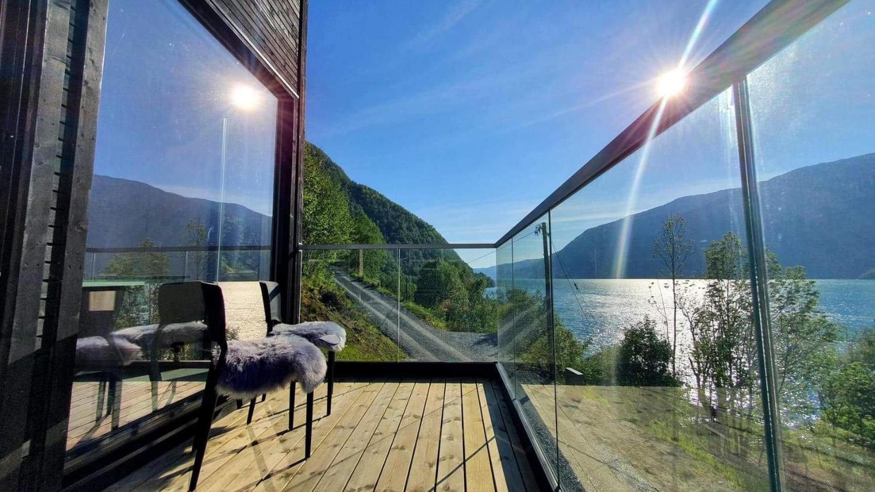 Mikrohyttene I Akrafjorden Etnesjoen Oda fotoğraf